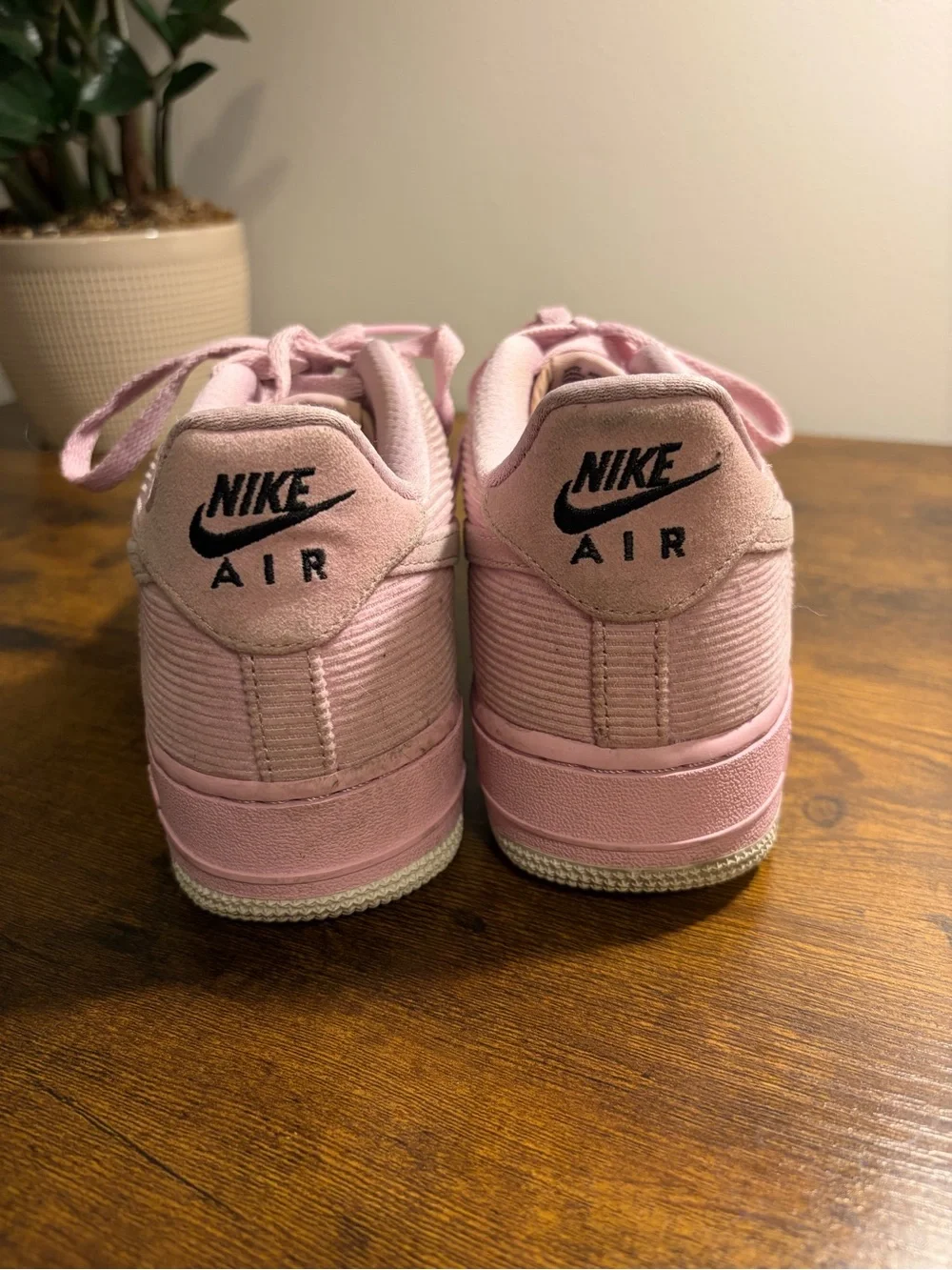 RARE Nike Air Force 1 LV8 sneakers Light Arctic Pink Corduroy Size 6Y